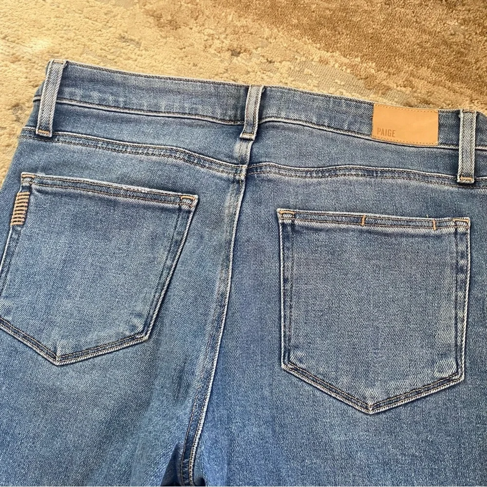 Paige Cindy Destroyed Hem Mel Blue Jeans Straight Wide Leg Distressed: 30